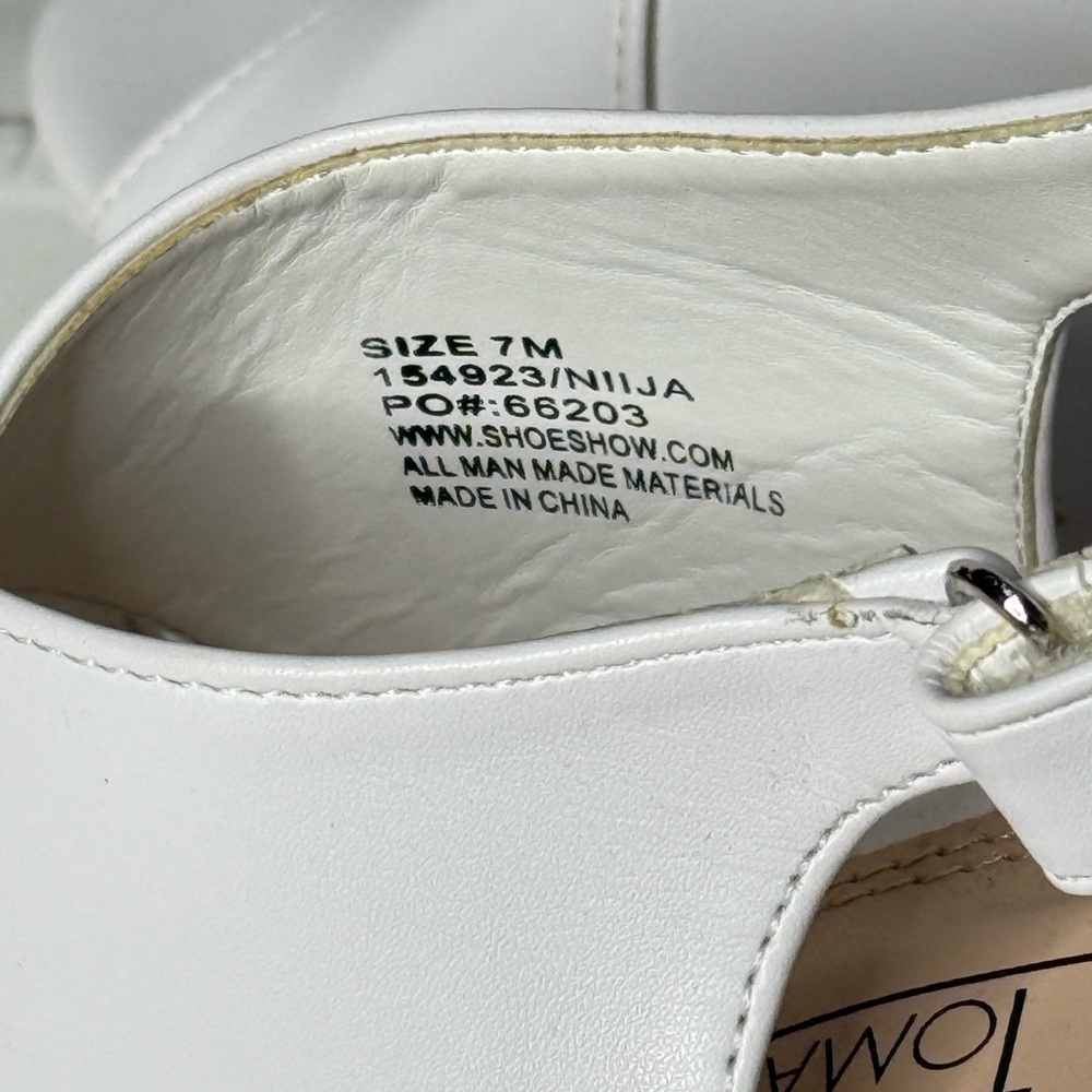 Hot Tomato White Women's Sandals - Picture 5 of 8